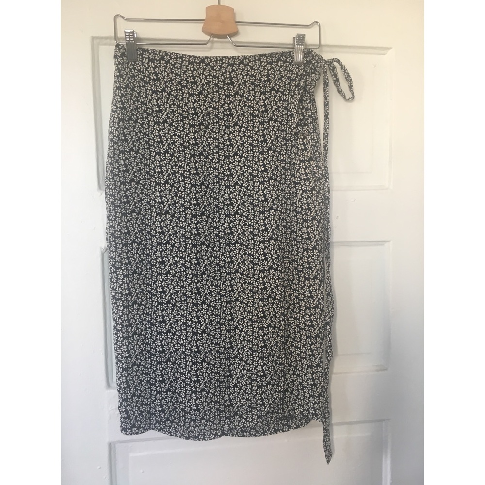 REFORMATION Alyssa Knee-length wrap skirt